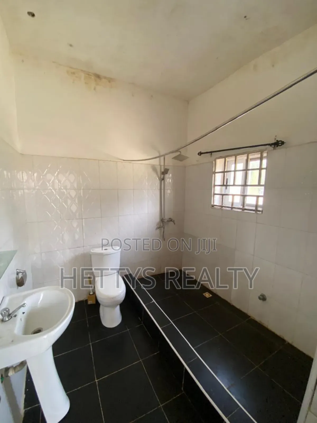 2bdrm Apartment in North Legon for rent