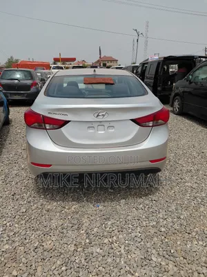 Hyundai Elantra 2015 Silver