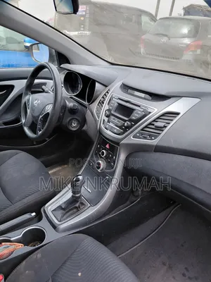 Hyundai Elantra 2015 Silver