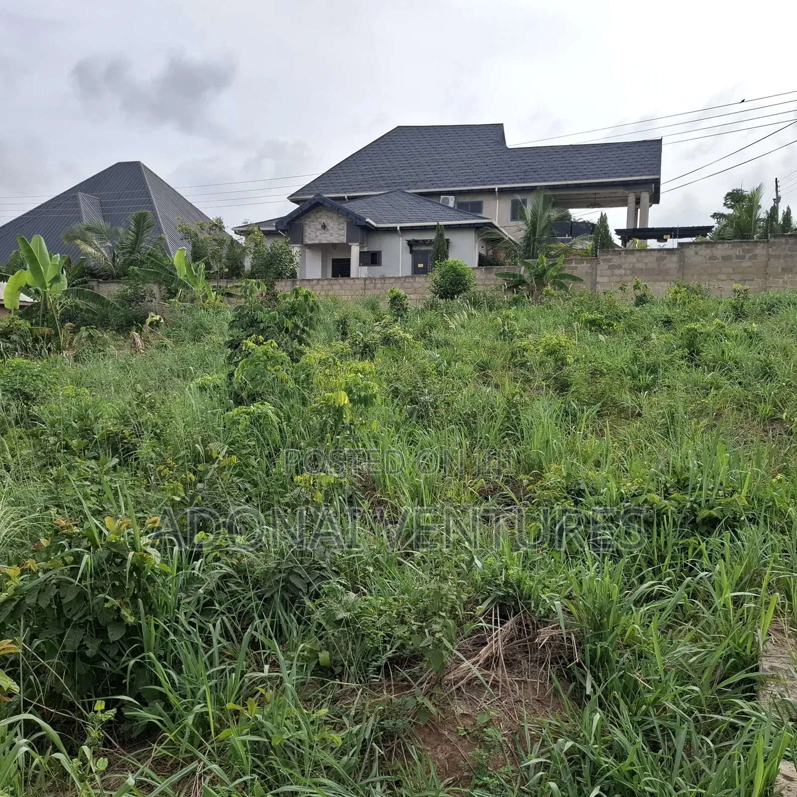 Half Plot of Land for Sale in Sokoban Kwamonma