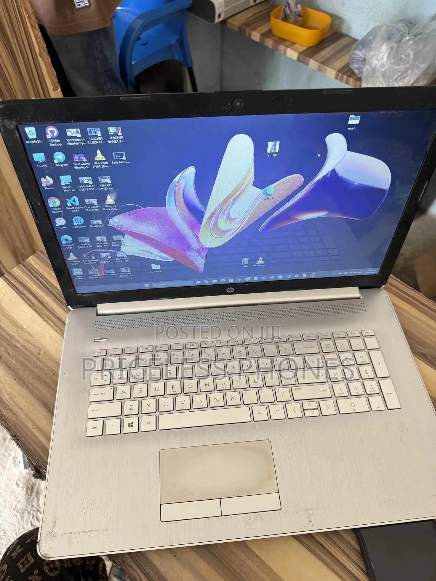 Laptop HP 17-3000 8GB Intel Core i3 SSD 256GB
