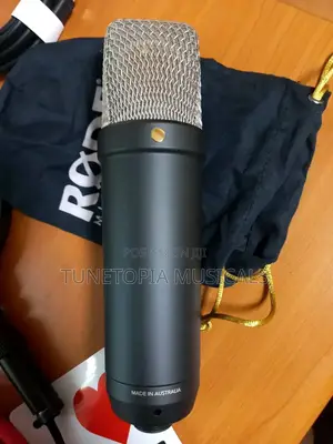Rode Nt1 5th Generation Studio Condenser Microphone