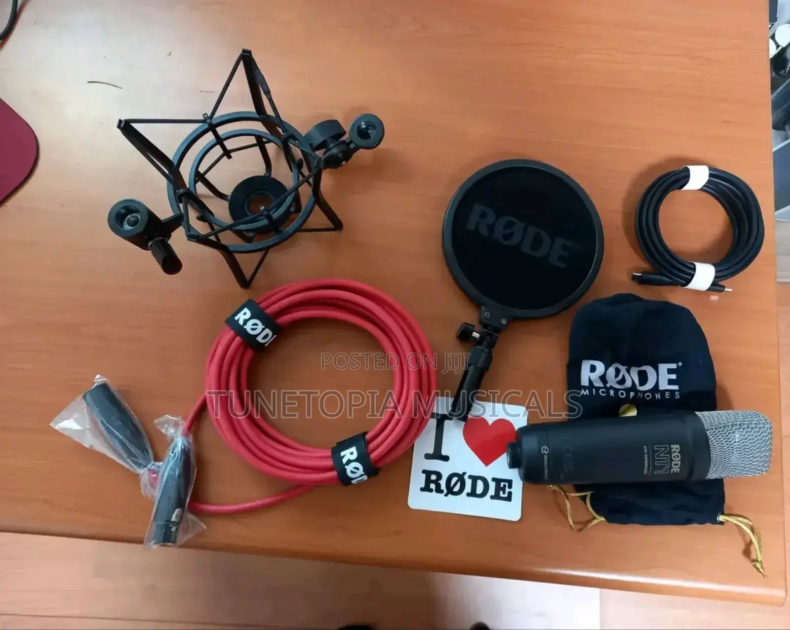 Rode Nt1 5th Generation Studio Condenser Microphone