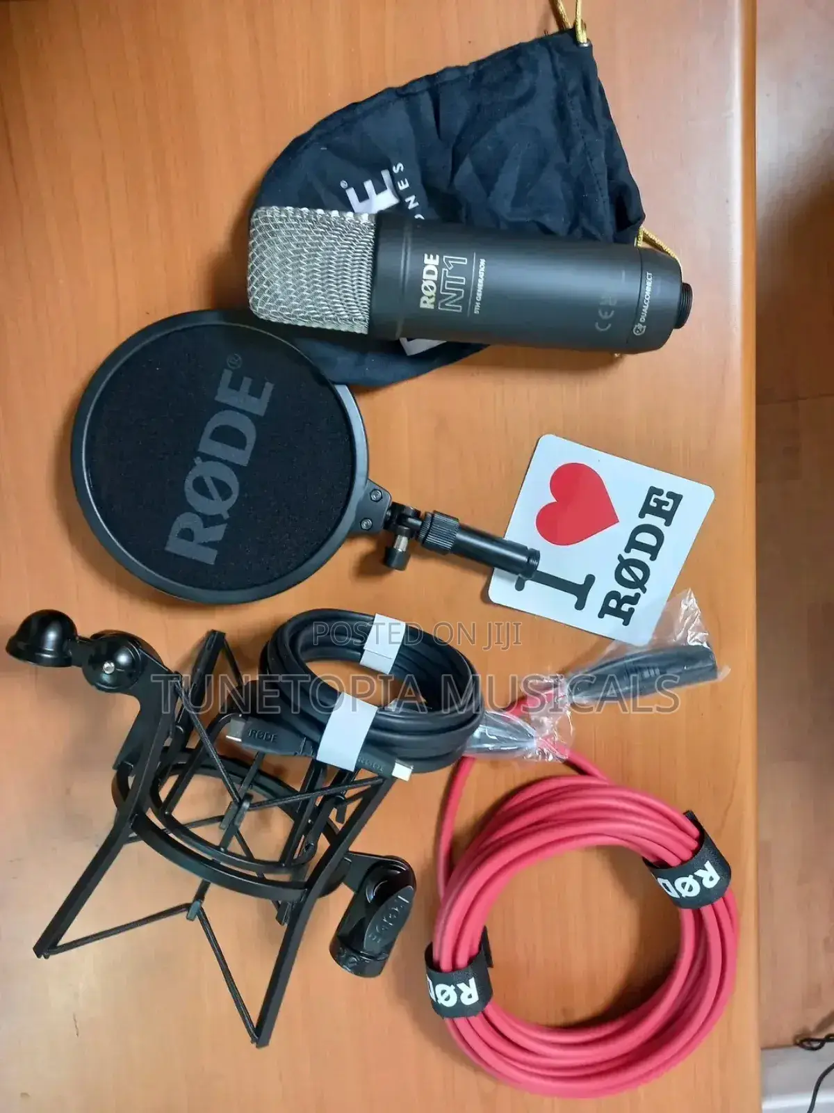 Rode Nt1 5th Generation Studio Condenser Microphone