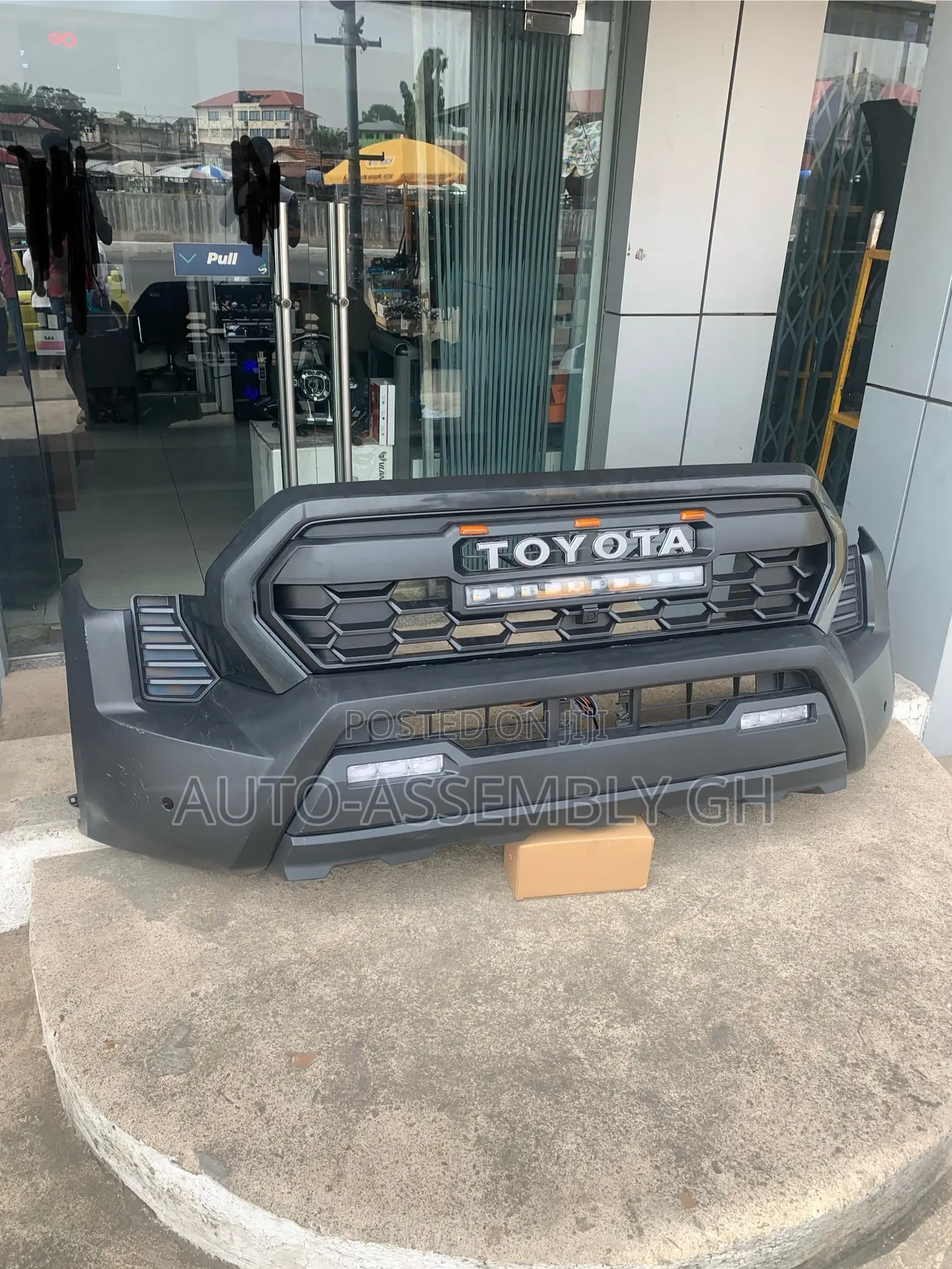 Toyota Tacoma TRD Pro,TRD Sports,SR5 Front Bumper 2023,2024,2025,2026