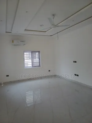 3bdrm House in Pokuase for sale