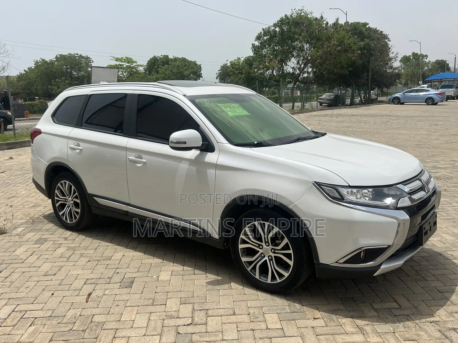 Mitsubishi Outlander SEL FWD 2018 White