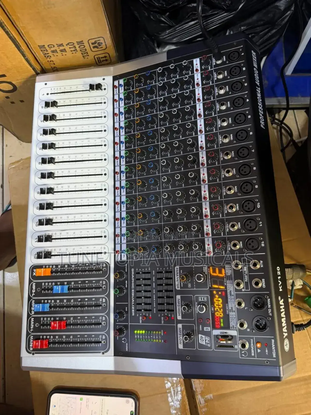 Yamaha Kv120 Professional Powered Audio Mixer,