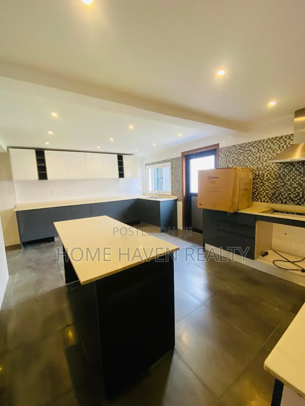 5bdrm House in Labone for rent