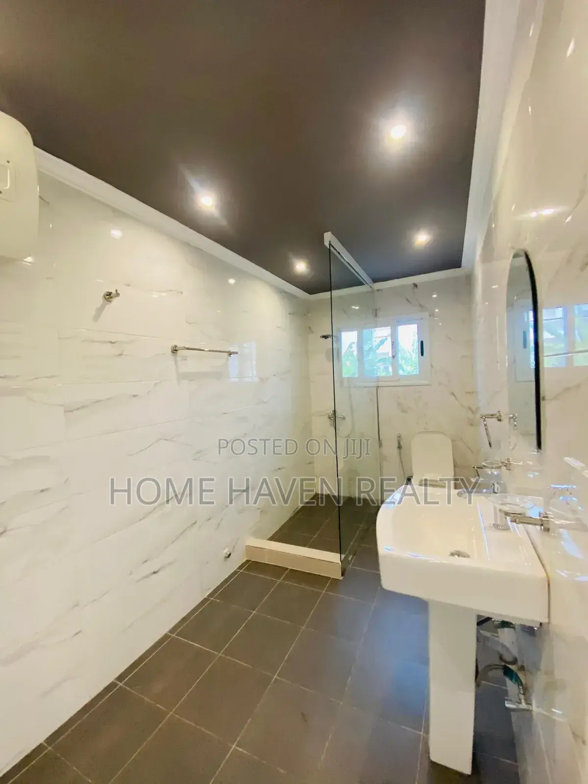 5bdrm House in Labone for rent