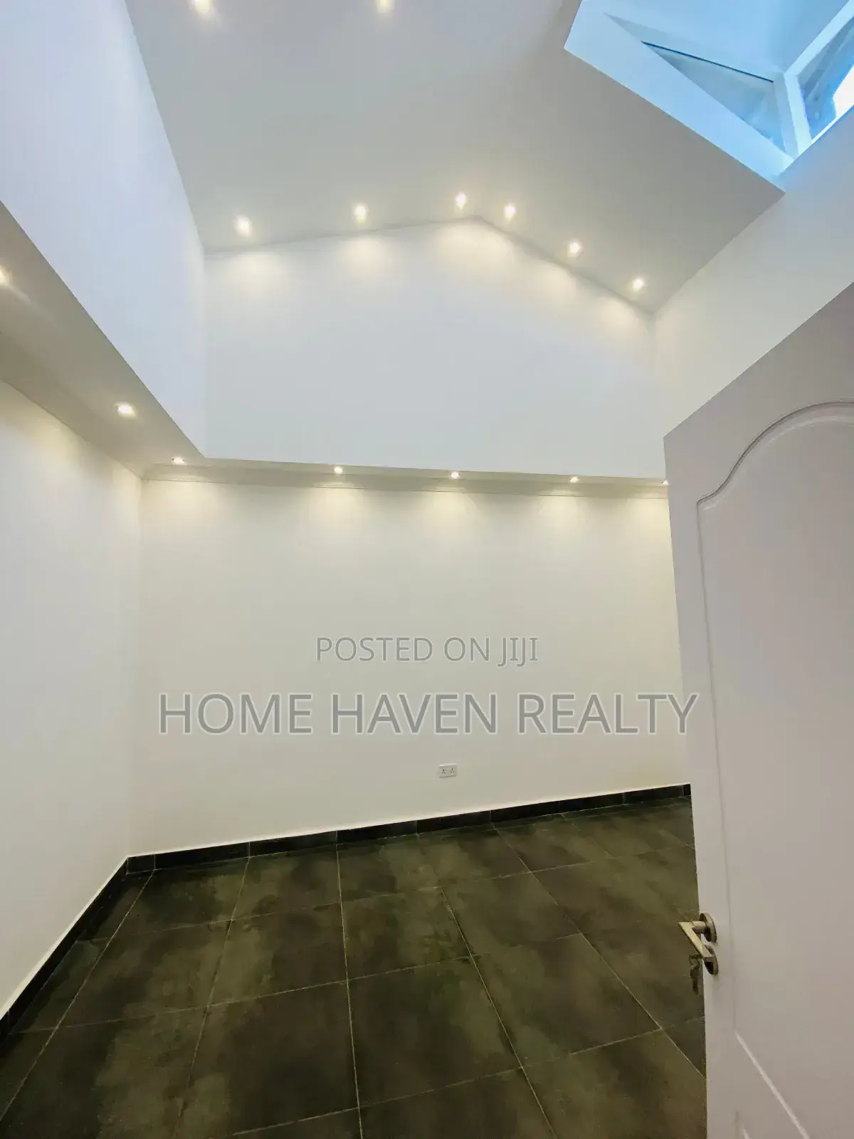5bdrm House in Labone for rent