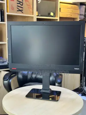 Desktop Computer Lenovo 8GB Intel Core i5 SSD 256GB