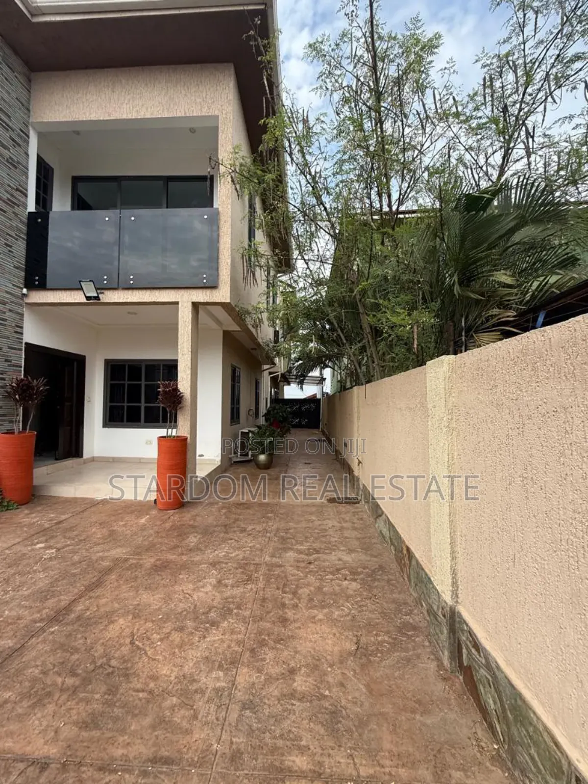 3bdrm Duplex in Baatsona Ecobank, Spintex for rent