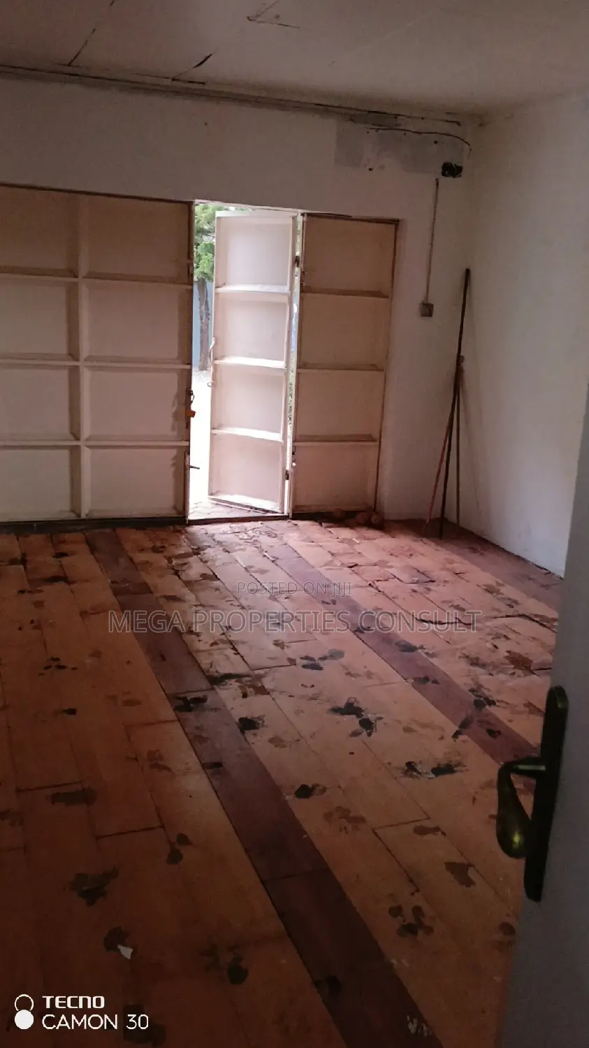 4bdrm House in Sowutwuom for rent