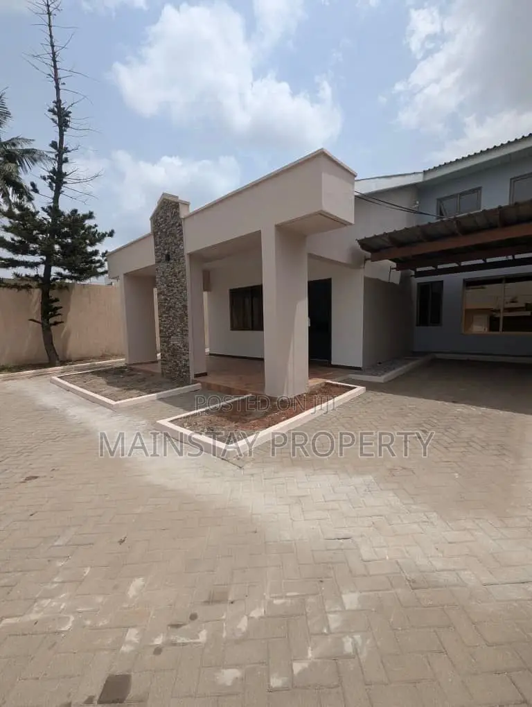 4bdrm House in Mainstay Estates, East Legon for rent