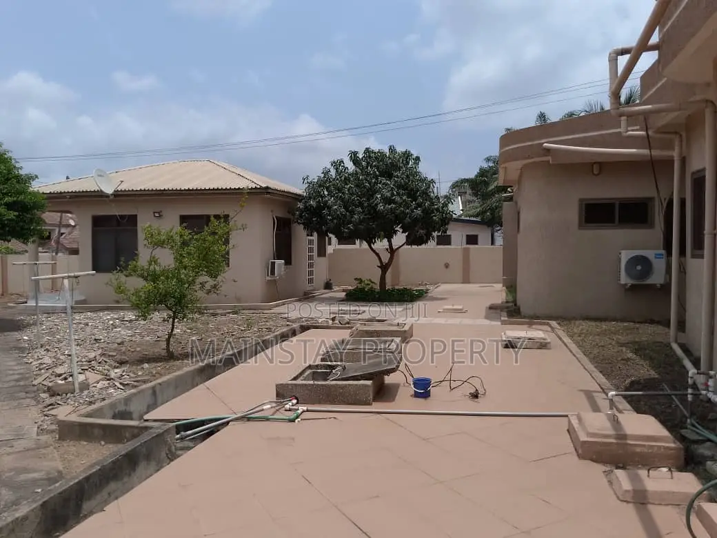 5bdrm House in Mainstay Estates, North Legon for rent
