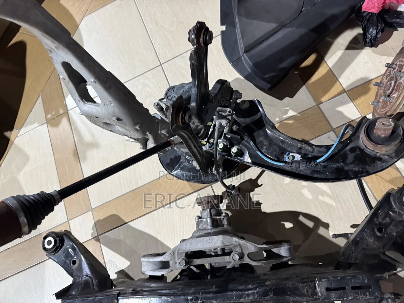 Honda CRV Back Hub and Arms
