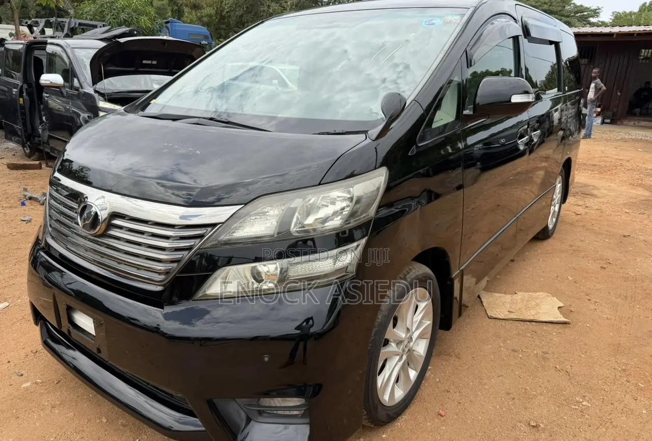 Toyota Vellfire 2010 Black