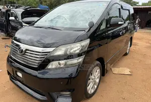Toyota Vellfire 2010 Black