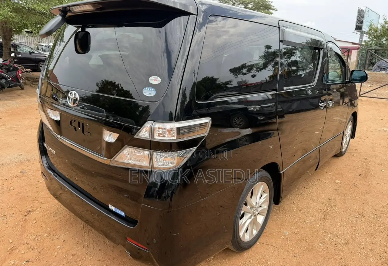Toyota Vellfire 2010 Black