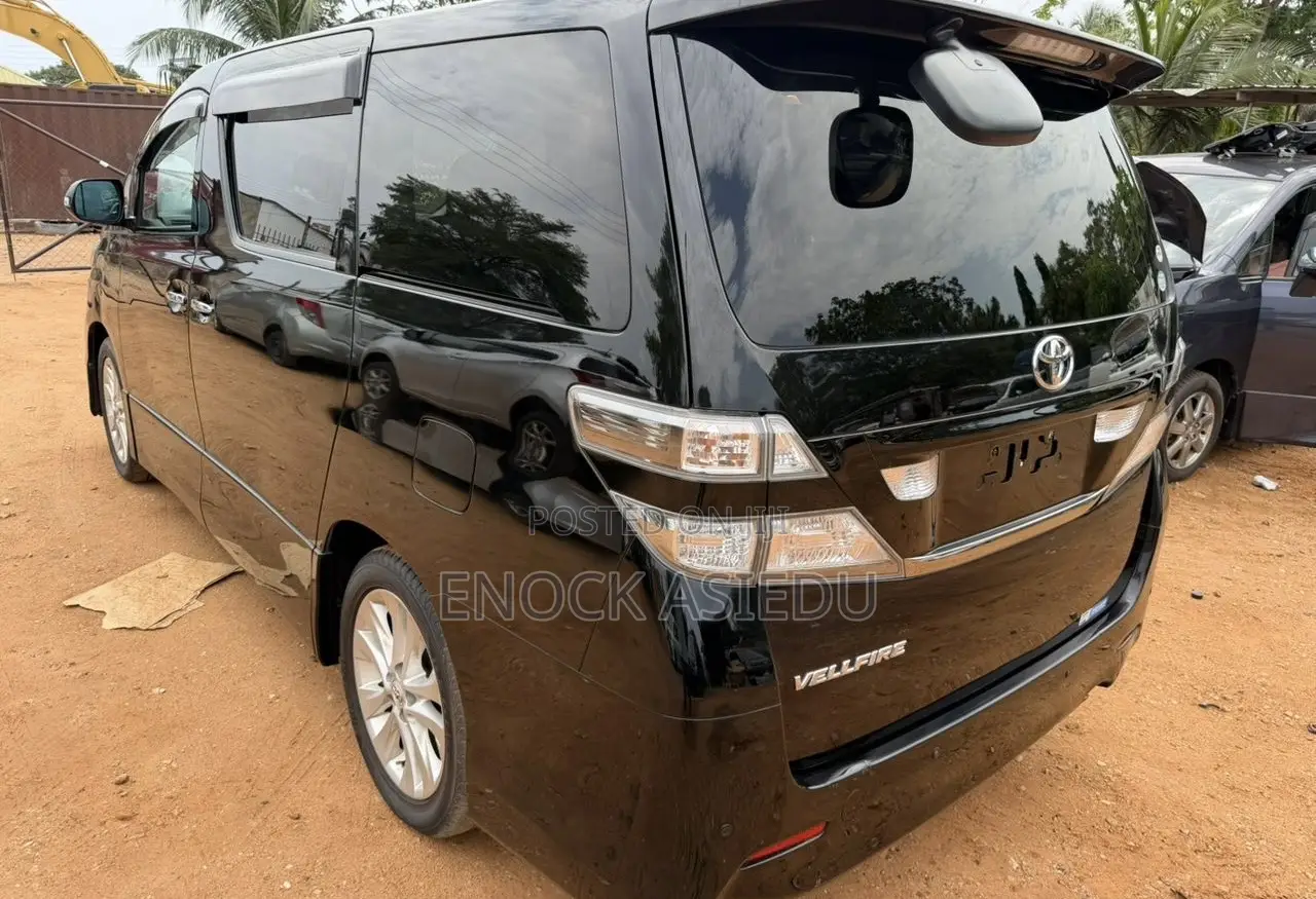 Toyota Vellfire 2010 Black