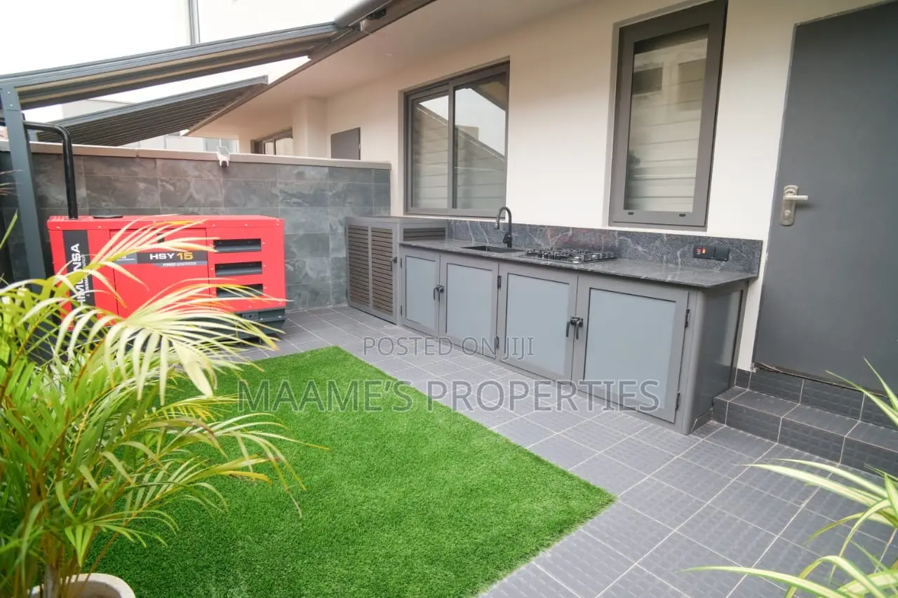2bdrm Townhouse/Terrace in Oyarifa for sale