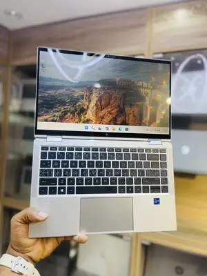 Laptop HP EliteBook 1040 G8 16GB Intel Core i7 SSD 512GB