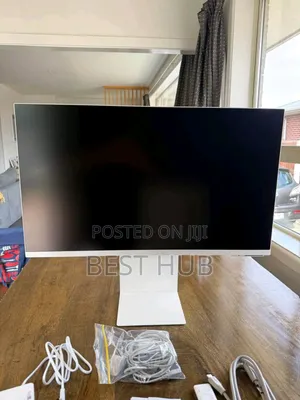 Samsung M8 Gaming Monitor