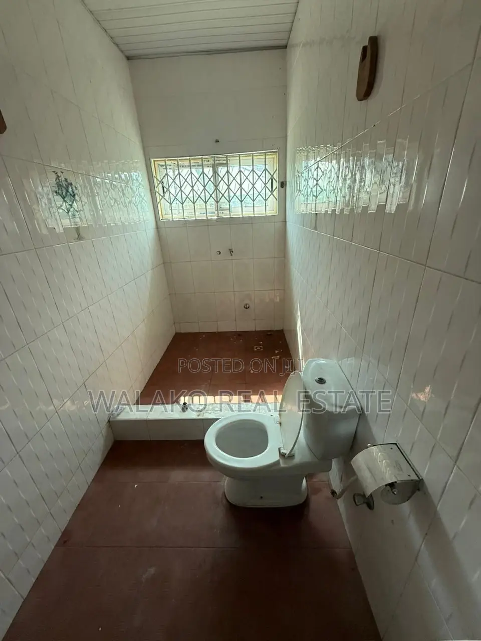 5bdrm House in Ablekuma for sale