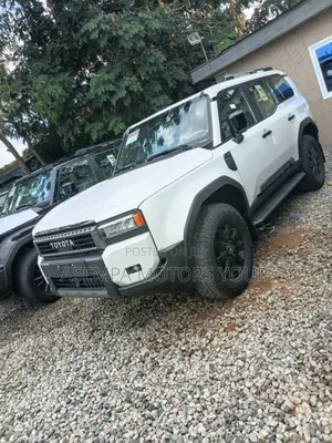 New Toyota Land Cruiser Prado 2.4 Hybrid 2025 White