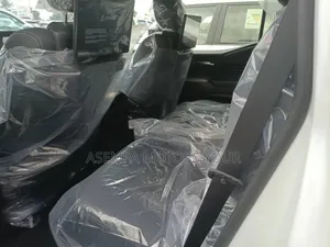 New Toyota Land Cruiser Prado 2.4 Hybrid 2025 White