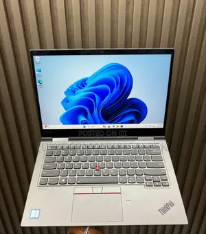 Laptop Lenovo ThinkPad X1 Yoga Gen 8 16GB Intel Core i5 SSD 256GB