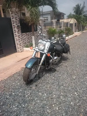 Suzuki Intruder 2000 Blue