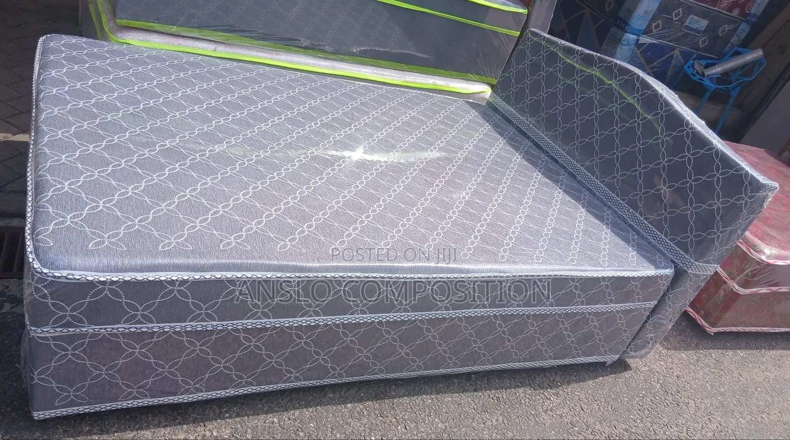 Promotion Double in-Built Bed