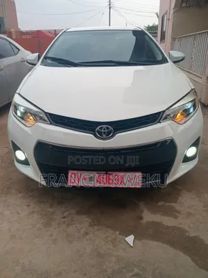 Toyota Corolla S 4dr Sedan (1.8L 4cyl CVT) 2016 White