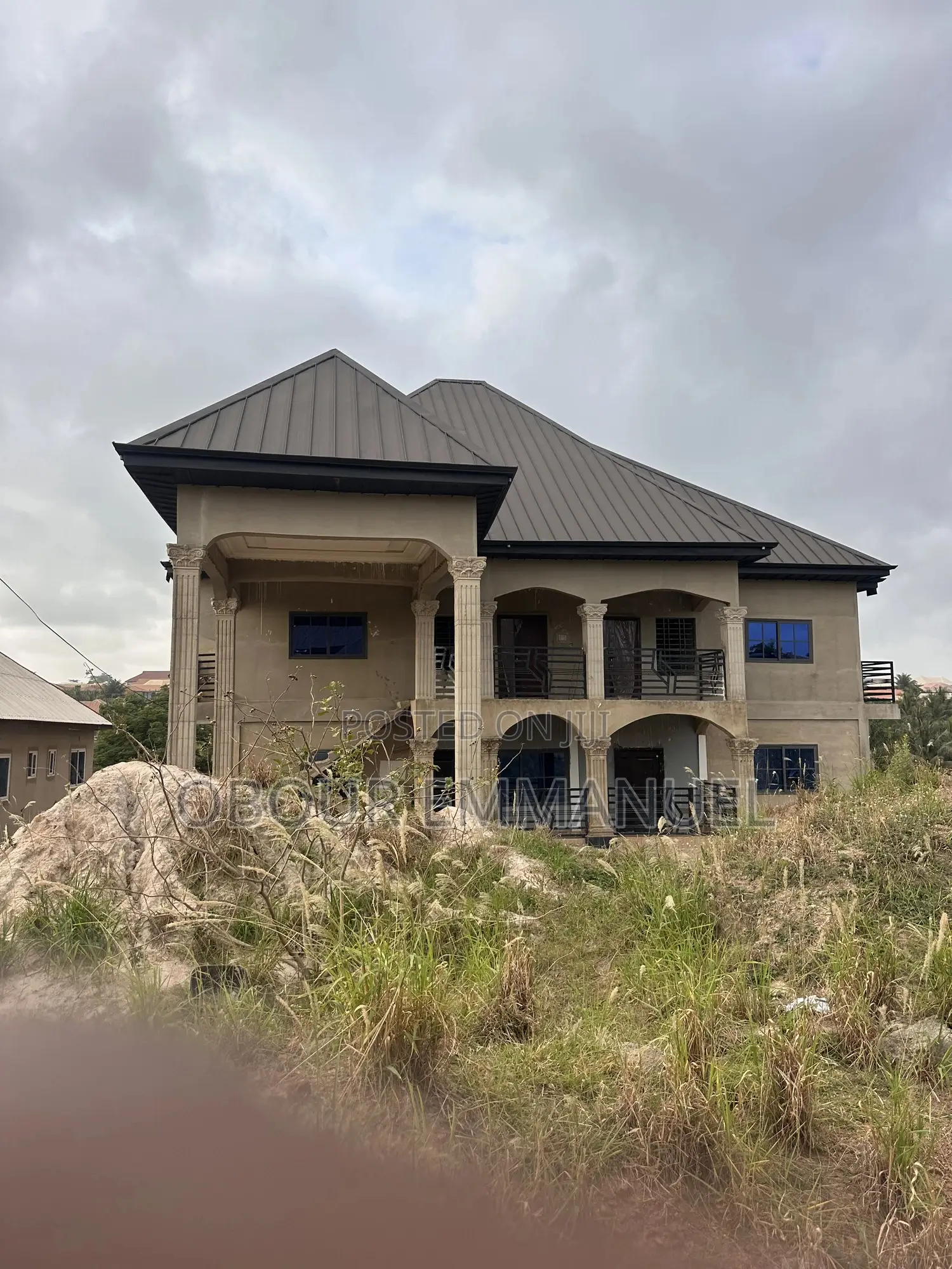 2bdrm Apartment in Sunyani for sale