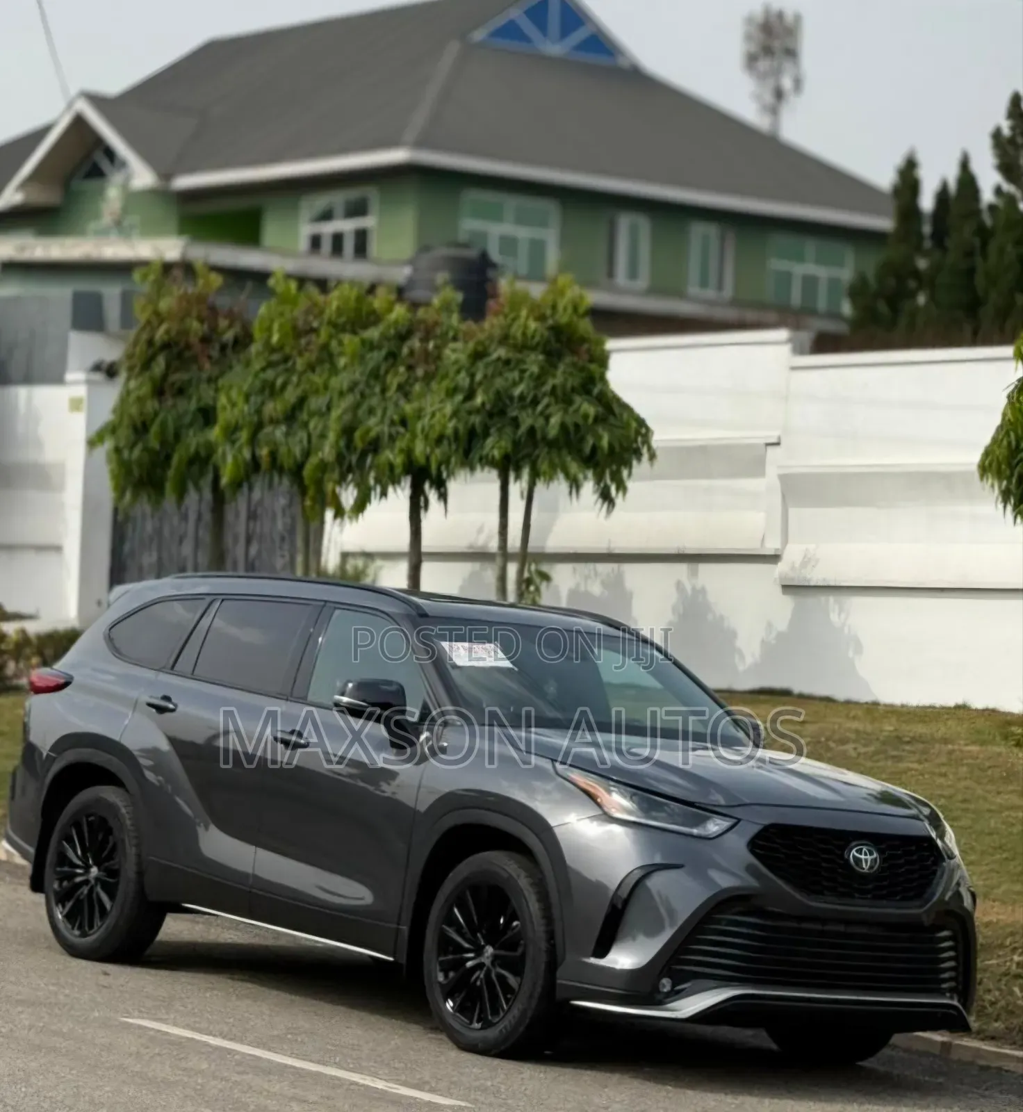 Toyota Highlander XSE AWD 2023 Gray