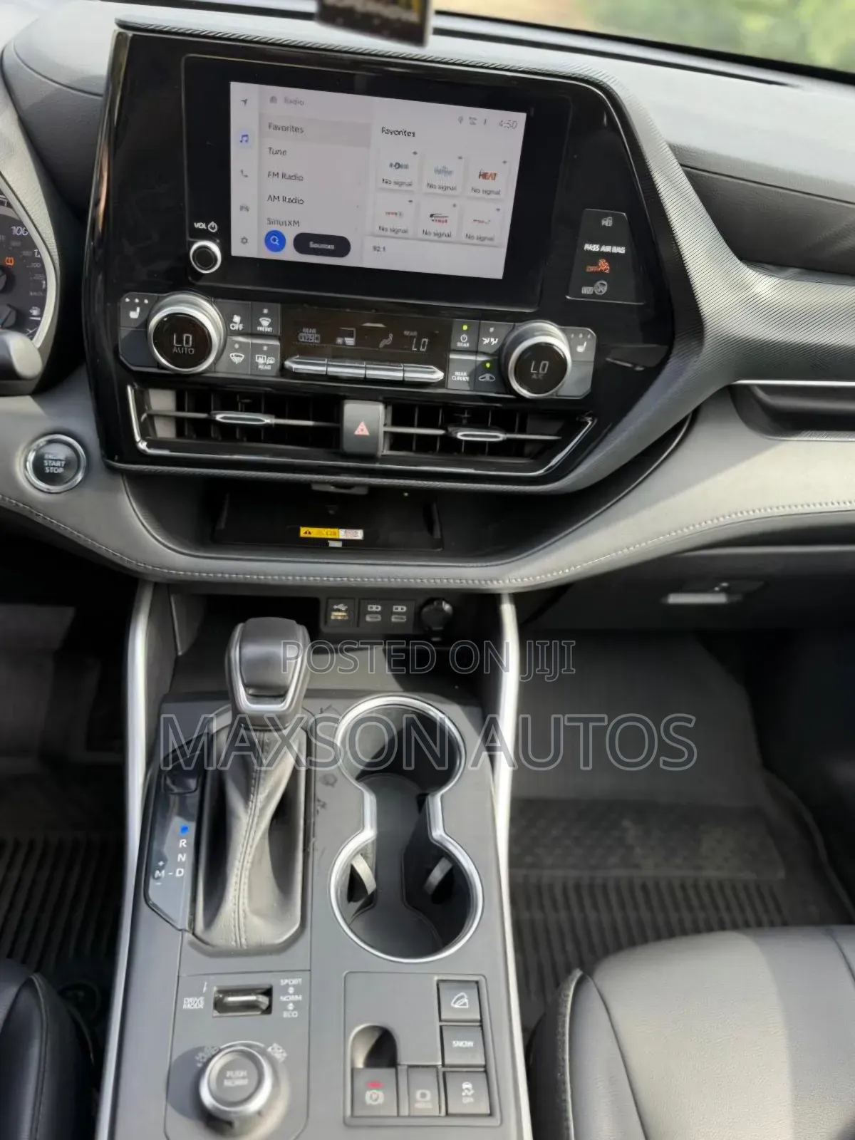 Toyota Highlander XSE AWD 2023 Gray