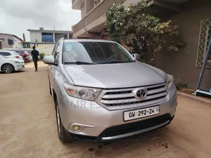 Toyota Highlander 2013 Silver