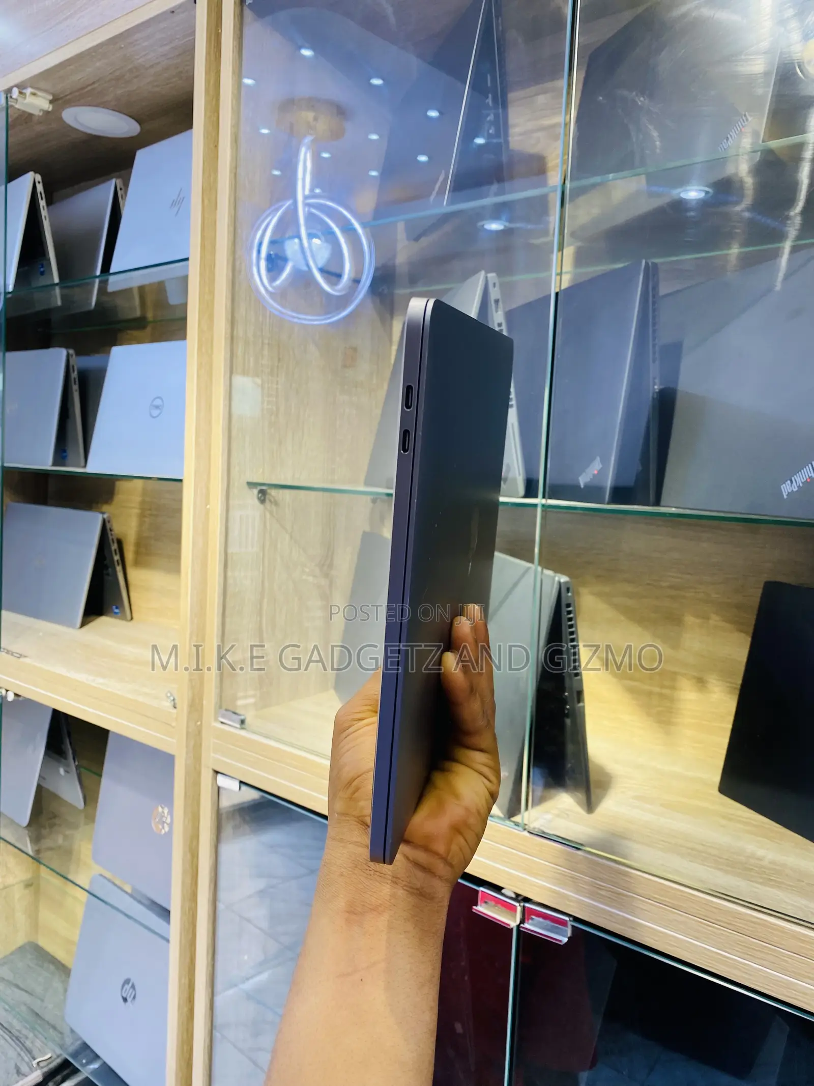 Laptop Apple MacBook 2019 8GB Intel Core i5 SSD 256GB