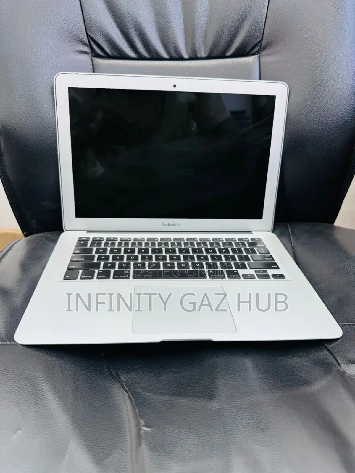 Laptop Apple MacBook Air 2017 8GB Intel Core i5 SSHD (Hybrid) 512GB