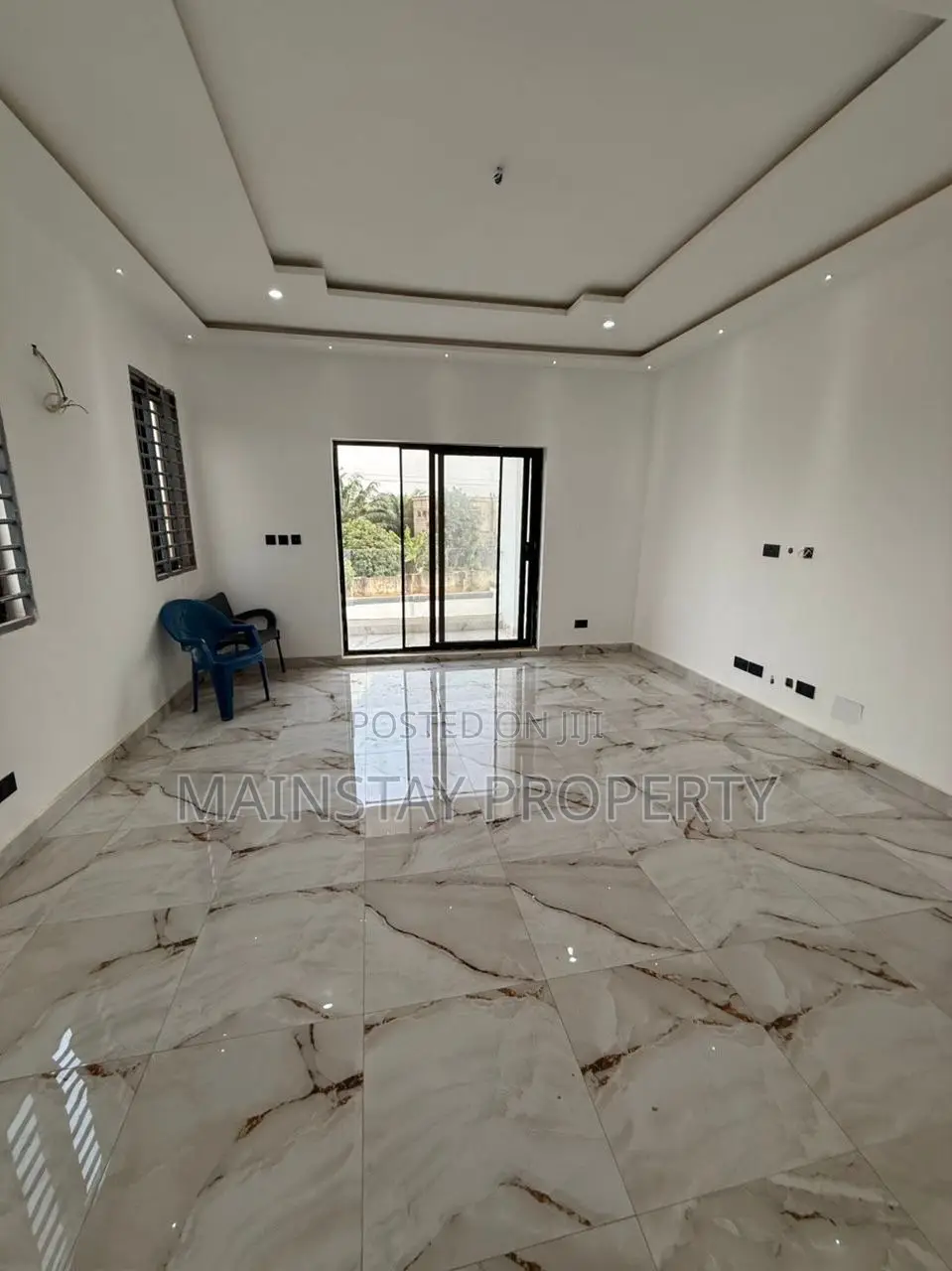 5bdrm House in SSNIT Flats for sale