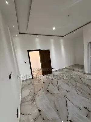 5bdrm House in SSNIT Flats for sale