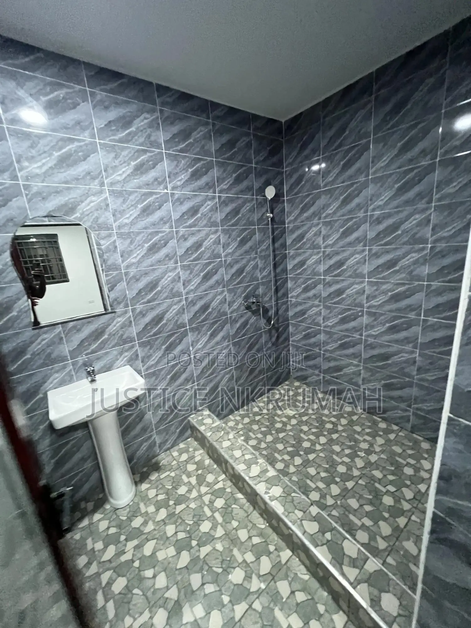 2bdrm Apartment in Mr Justice Estate, Bortiano for rent