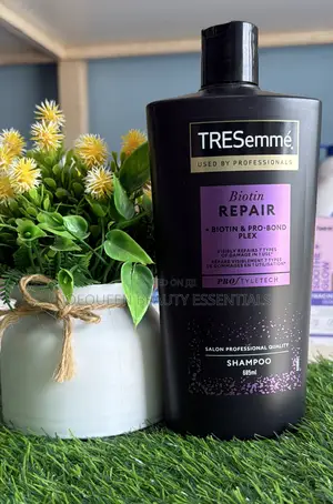 Tresemmé Shampoo 685ml