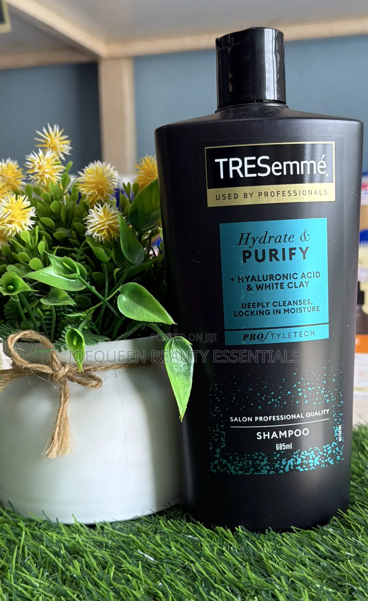 Tresemmé Shampoo 685ml