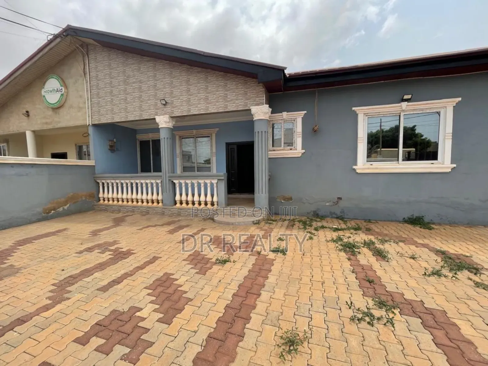 3bdrm House in Devtraco, Tema Metropolitan for rent