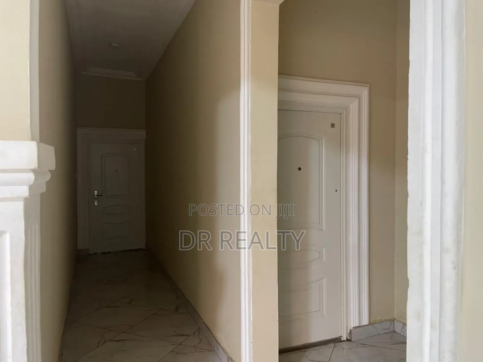 3bdrm House in Devtraco, Tema Metropolitan for rent