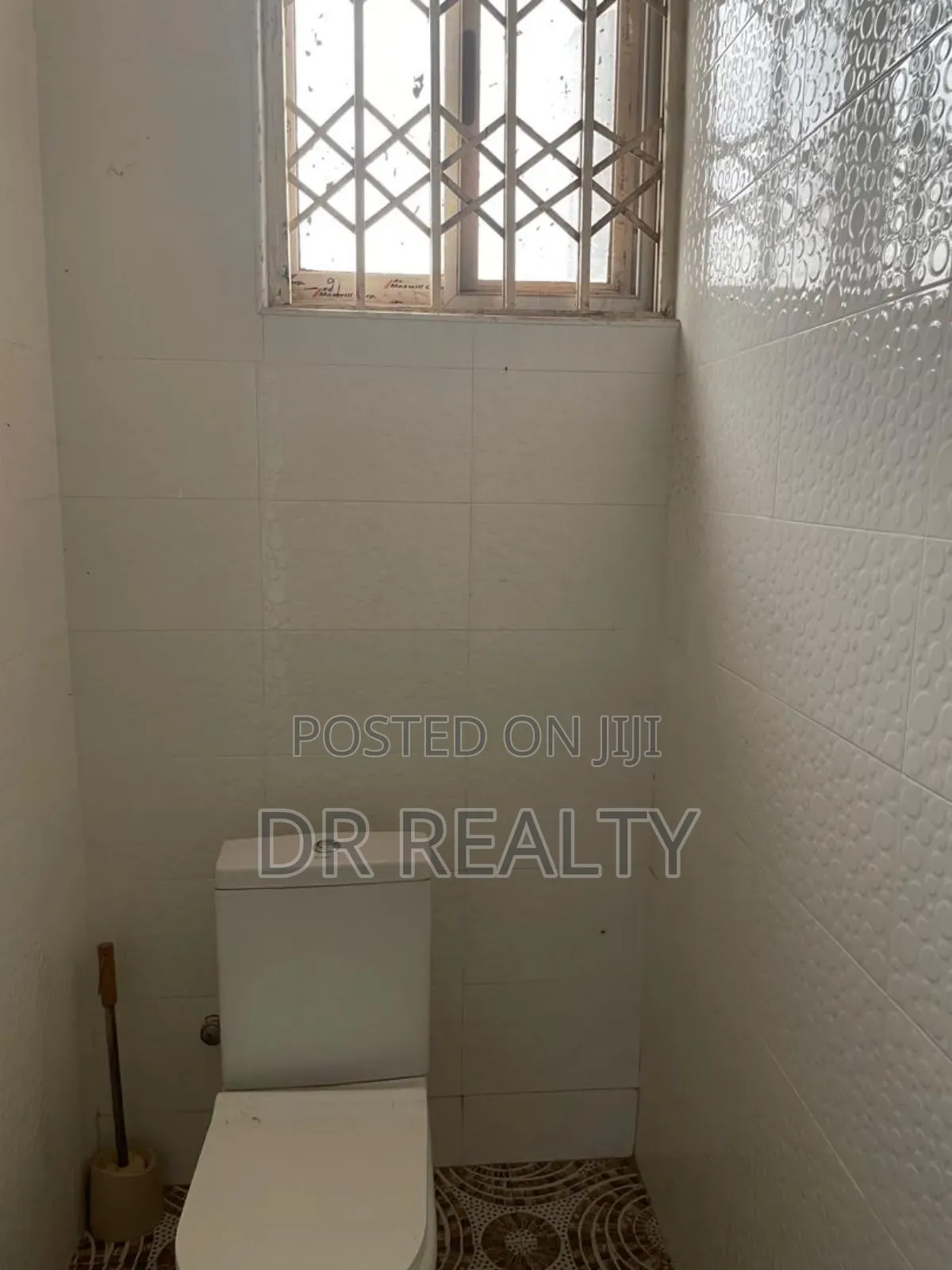 3bdrm House in Devtraco, Tema Metropolitan for rent