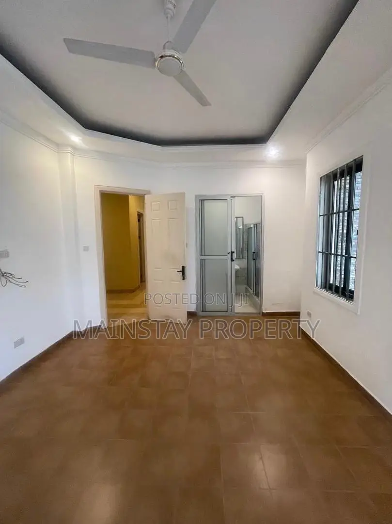 3bdrm House in Ashomang Estate for sale